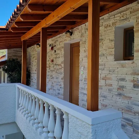 Olive Grove View Apartament Skiathos