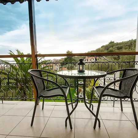 Olive Grove View Apartment